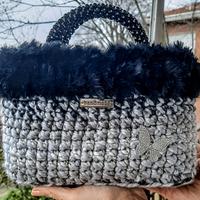 borsa uncinetto in ciniglia e lana