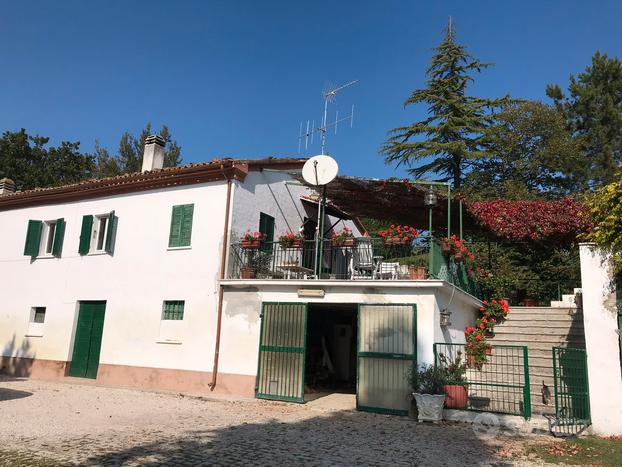 Casale Zona Campanara + Terreno