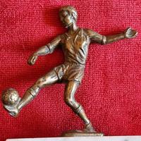 statuetta calciatore vintage 