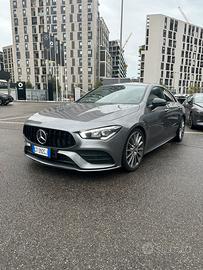 Mercedes cla 200  premium amg
