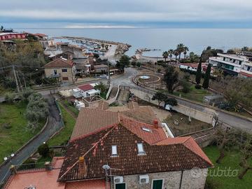 Appartamento vista mare sul porto