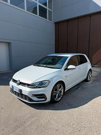 Wolkswagen Golf 7.5 R-Line