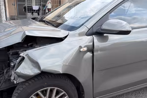 Kia rio incidentata