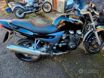 kawasaki ZR7 2000