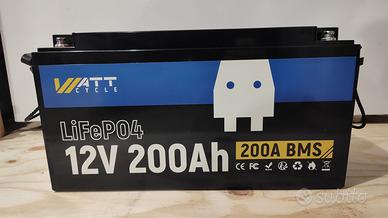 Batteria 12,8V 200A LiFePO4 WATTCYCLE fotovoltaico