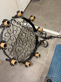 Lampadario in ferro battuto