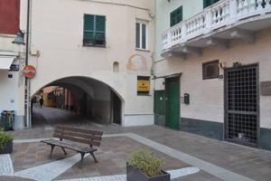 Immobile di 114 m² con 2 locali a Spotorno