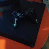 PlayStation 4 slim 