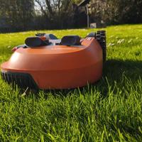 Robot tagliaerba Worx con ACS GPS e accessori