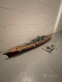 Nave La corazzata BISMARK hachette 1:200