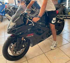 SUZUKI GSXR 1000 K6 2006 178CV NERA