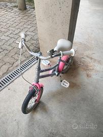 bicicletta da bambina con ruote di 12"