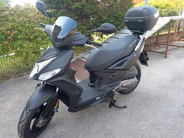 Nuovo kymco agility 125 r16 plus con bauletto