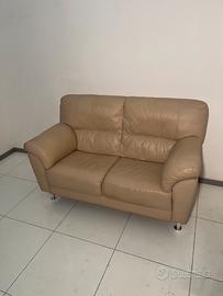 Divano pelle beige/crema