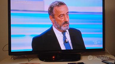 TV LG full HD 50 pollici con chiavetta smart