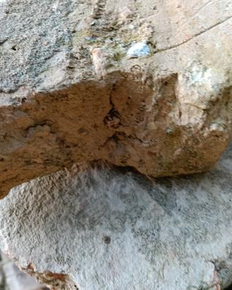 pietre con mandorla