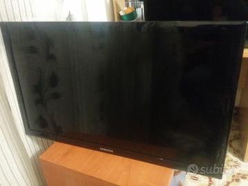 N 3 tv in blocco Samsung e Akai