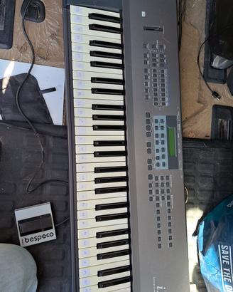 KORG iX300 tastiera sintetizzatore 