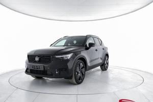 VOLVO XC40 Black Edition B3 Mild hybrid Benzina