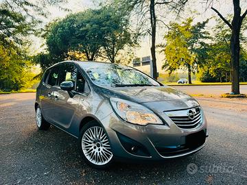 Opel Meriva B  2 serie