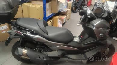 MAXI SCOOTER VOGE SR MAX 400  COME NUOVO