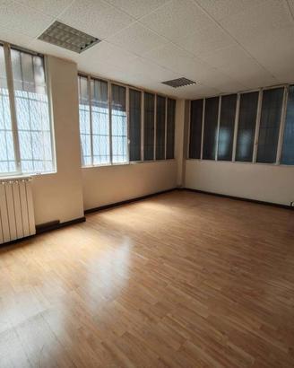 Appartamento di 146 m² con più di 5 locali a Milan