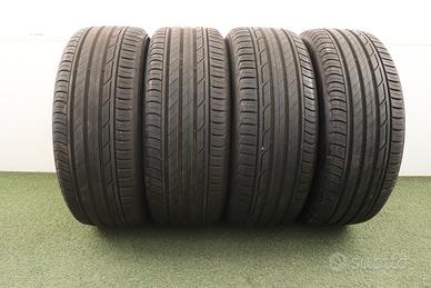 Gomme Bridgestone Turanza 215 50 18 estate