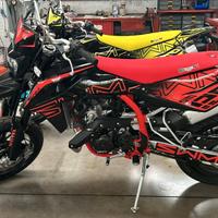 SWM SM 125 motard NUOVO my'25