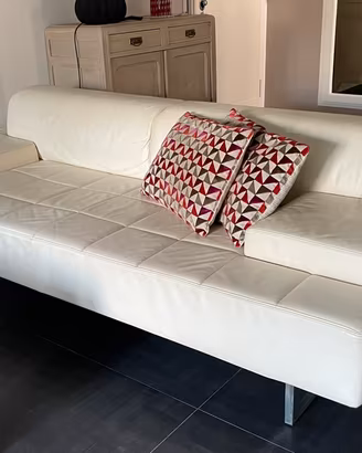 2 Divani Quadra Frau e tavolino artigianale