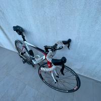 Bici da strada Cannondale supersix