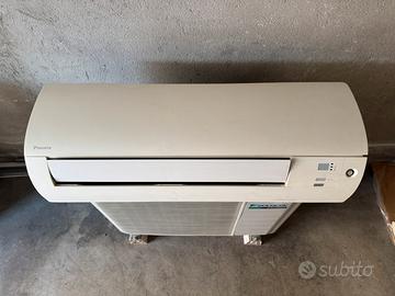 Condizionatore Daikin FTXS35K2V1B