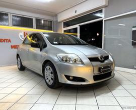 TOYOTA Auris 1.4 D-4D 5p. MY 09 UNIPRO