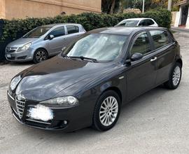 Alfa Romeo 147 1.9 JTD (120) 5 porte Distinctive