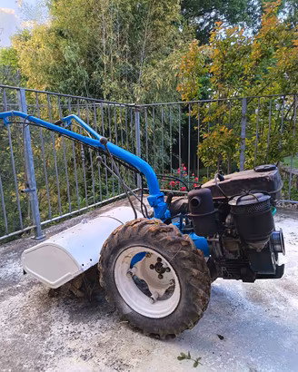 Motocoltivatore a benzina
