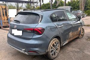 Fiat Tipo 1.6 Mjt S&S 5 porte Cross sinistrata