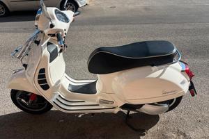 VESPA GTS 300 SUPER