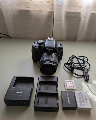 macchina fotografica reflex Canon EOS 600d