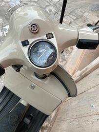 Piaggio Vespa P 200 E - 1982