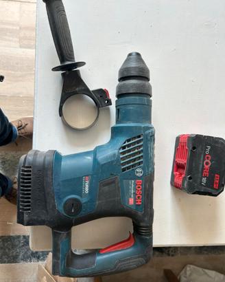 BOSCH MARTELLO PERFORATORE TASSELLATORE A BATTERIA