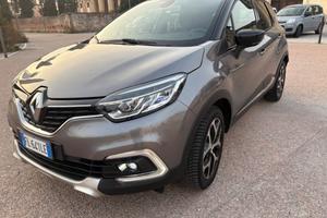 Renault Captur 1.5 dci anno 2017 km soli 108 mila