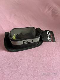 Porta oggetti e porta telefono impermeabile