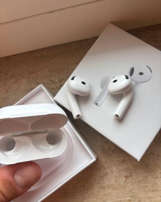 Apple Airpods 4 cancellazione attiva del rumore