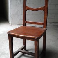 Sedia in legno massiccio
