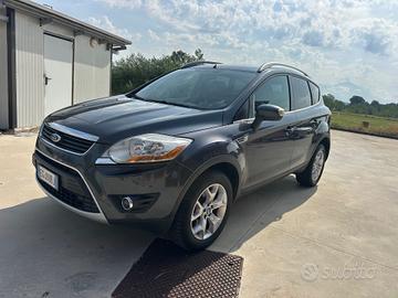 Ford Kuga 2.0 TDCi 140 CV 2WD