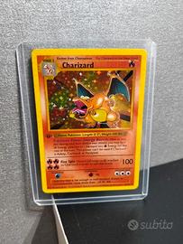 Carta Pokemon Charizard Holo 