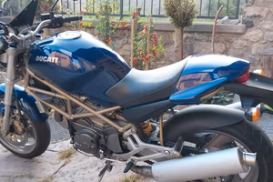 Ducati Monster 750