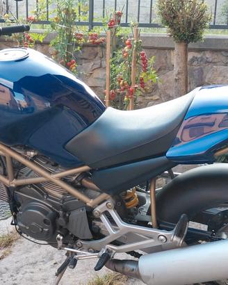 Ducati Monster 750