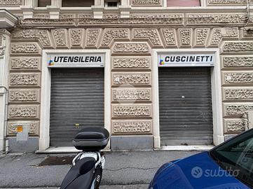 NEGOZIO A GENOVA