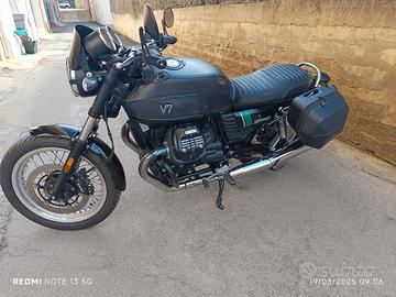 Moto Guzzi v7 iii special 