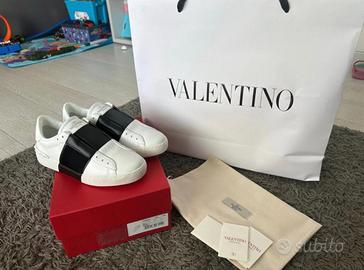 Scarpe della outlet valentino